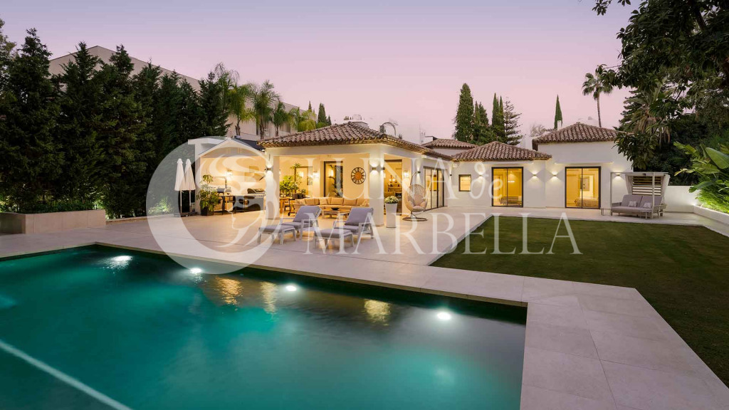 Villa en venta en Nueva Andalucia