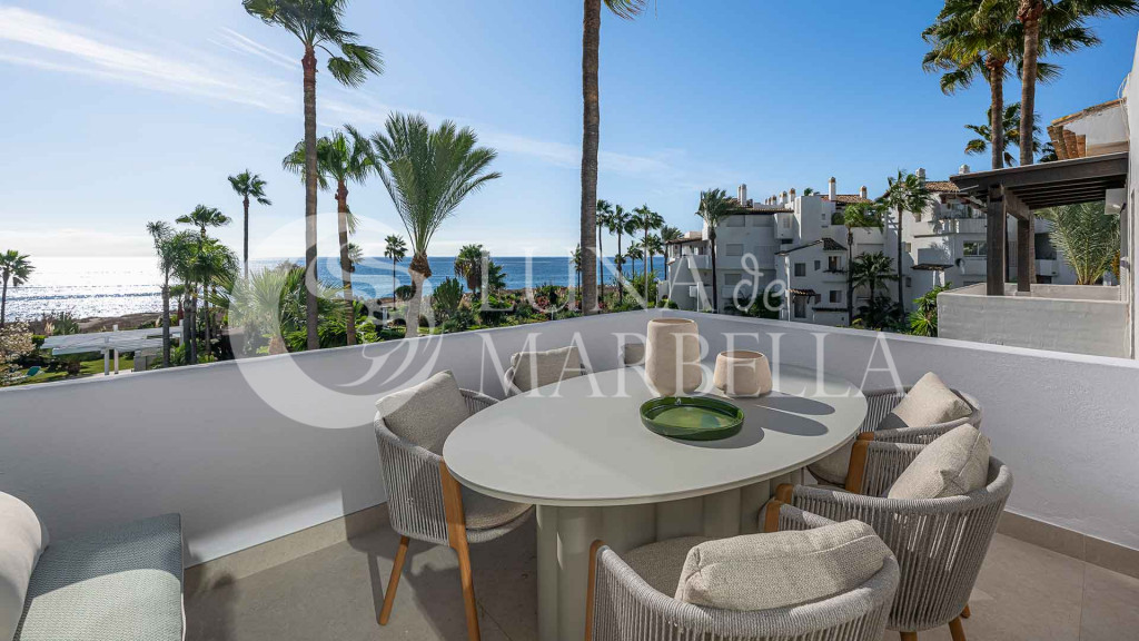 Apartamento en venta en Estepona