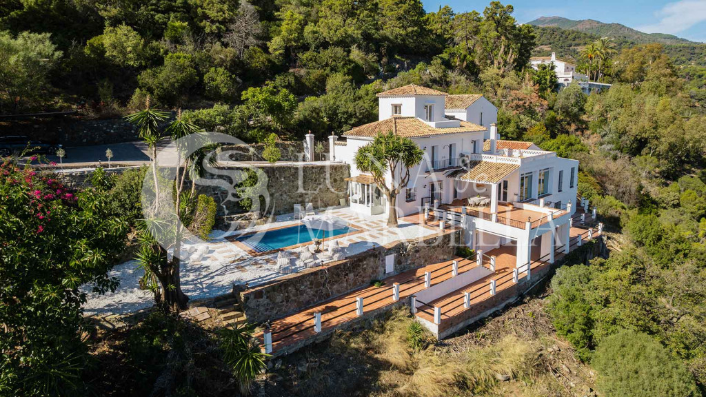 Villa en venta en Benahavis