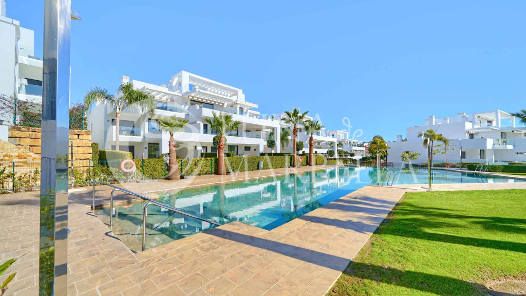 Apartamento en venta en Estepona
