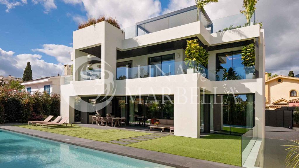 Villa en venta en Marbella Golden Mile