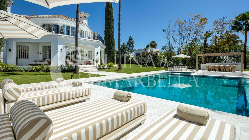 Villa en venta en Nueva Andalucia
