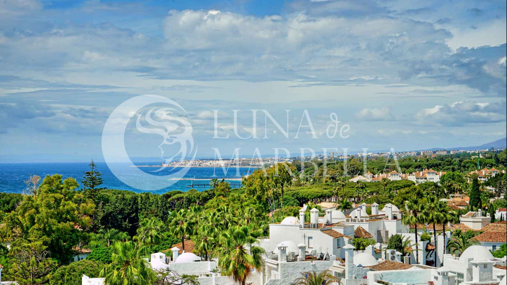 Penthouse for sale in Marbella Golden Mile