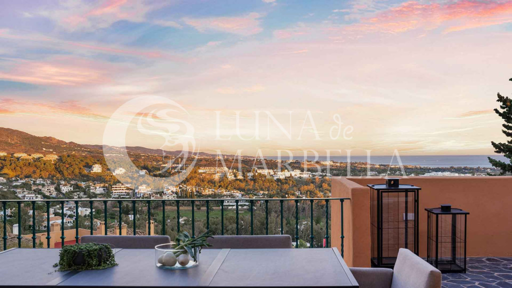 Ático en venta en Nueva Andalucia