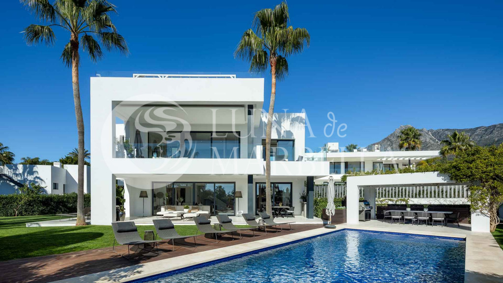 Villa en venta en Marbella Golden Mile