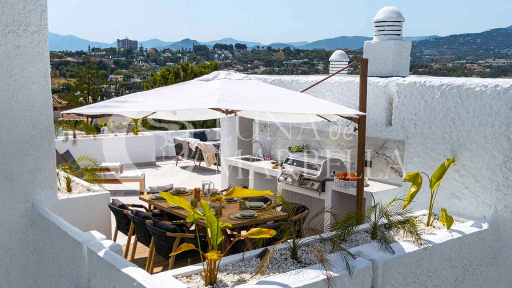 Penthouse for sale in Nueva Andalucia
