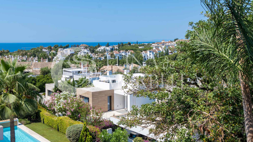 Town House for sale in Marbella Golden Mile