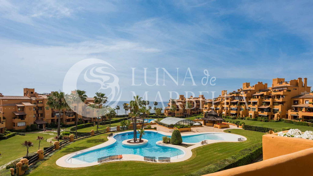 Apartment for sale in Estepona