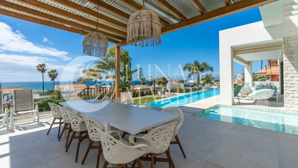 Villa for sale in Mijas Costa