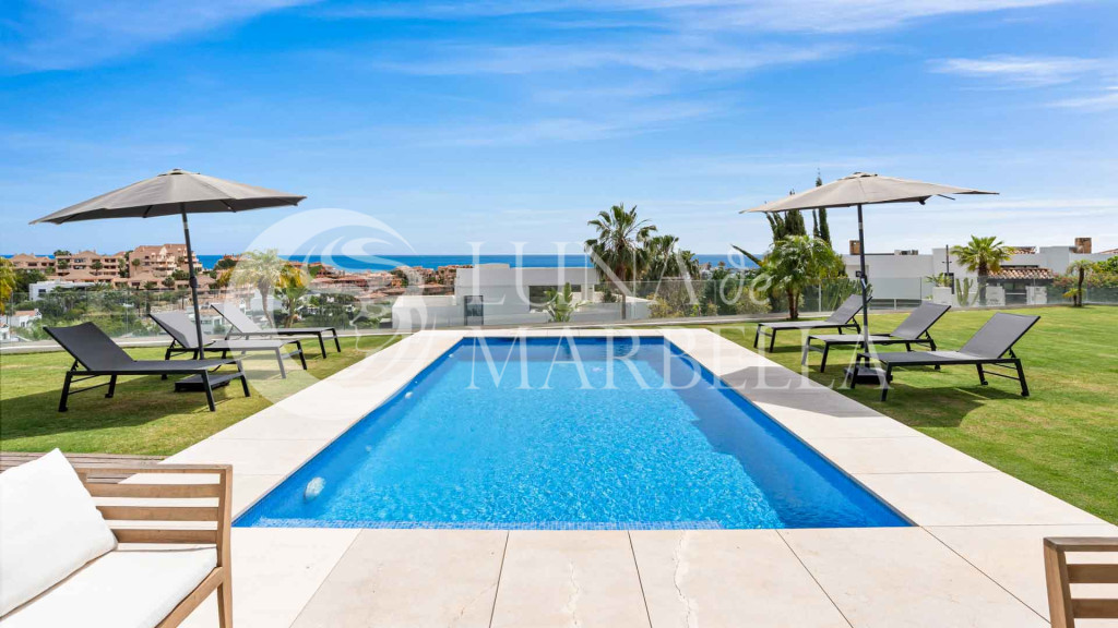 Villa en venta en Benahavis