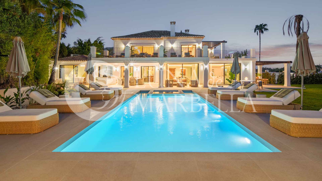 Villa en venta en Nueva Andalucia