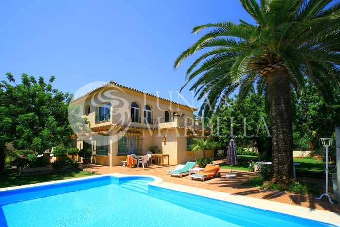 Villa en alquiler en El Mirador, Marbella