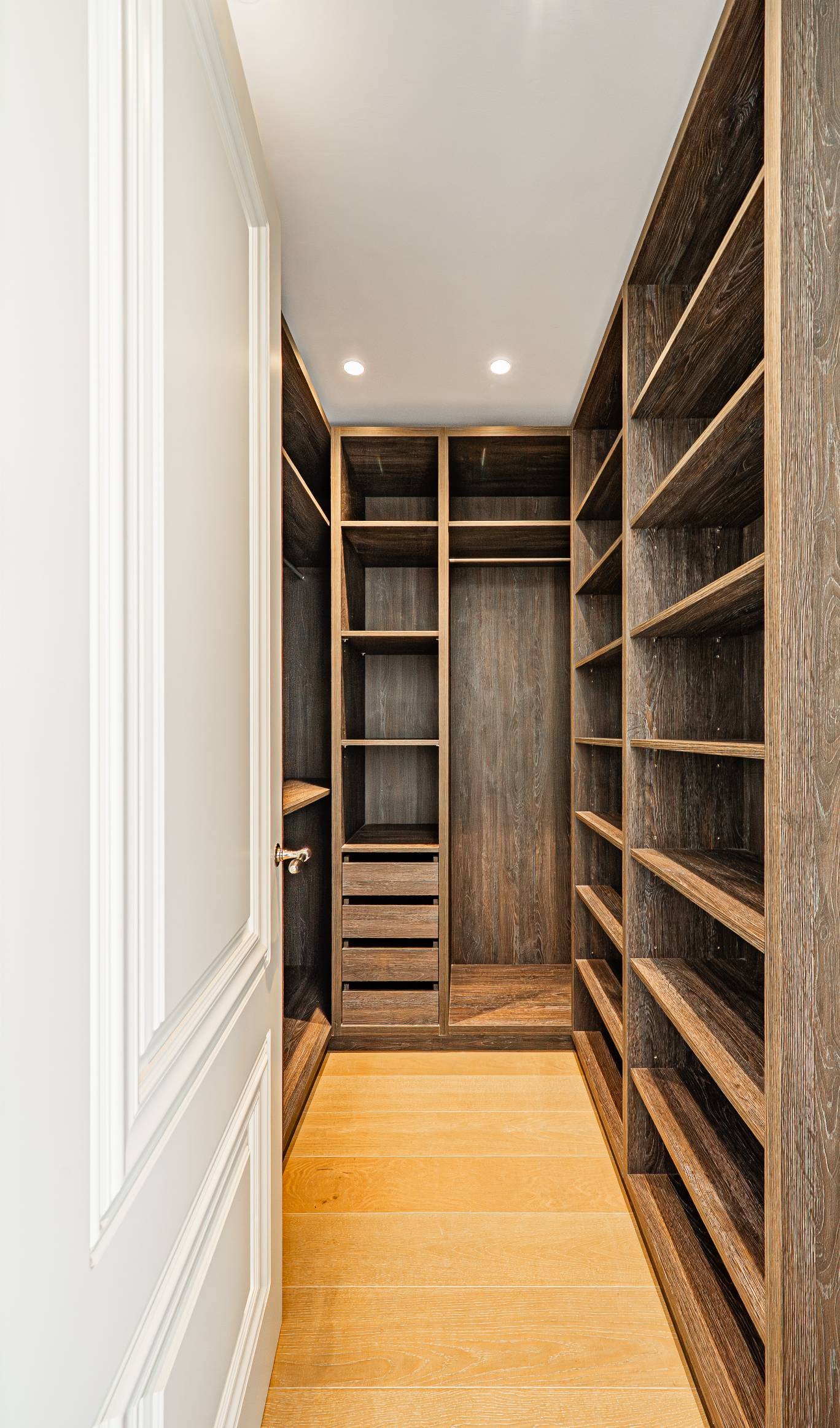 Villa de estilo moderno con hermosas vistas al mar rodeada de afamados campos de golf en Los Flamingos