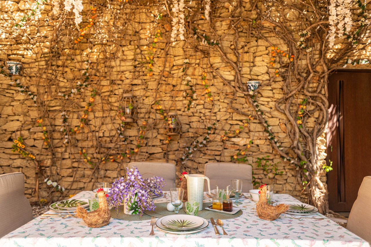 Villa La Mandaluz, a unique and inspiring home where art and architecture converse, surrounded by protected countryside in Ronda, Málaga