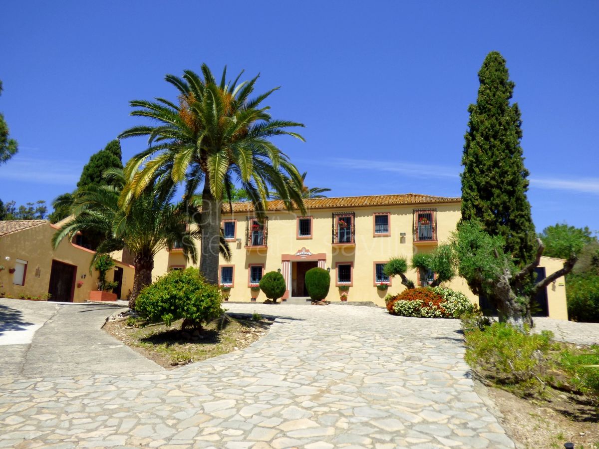 Extraordinary Finca/Cortijo next to Sotogrande set within over 13 hectares of countryside