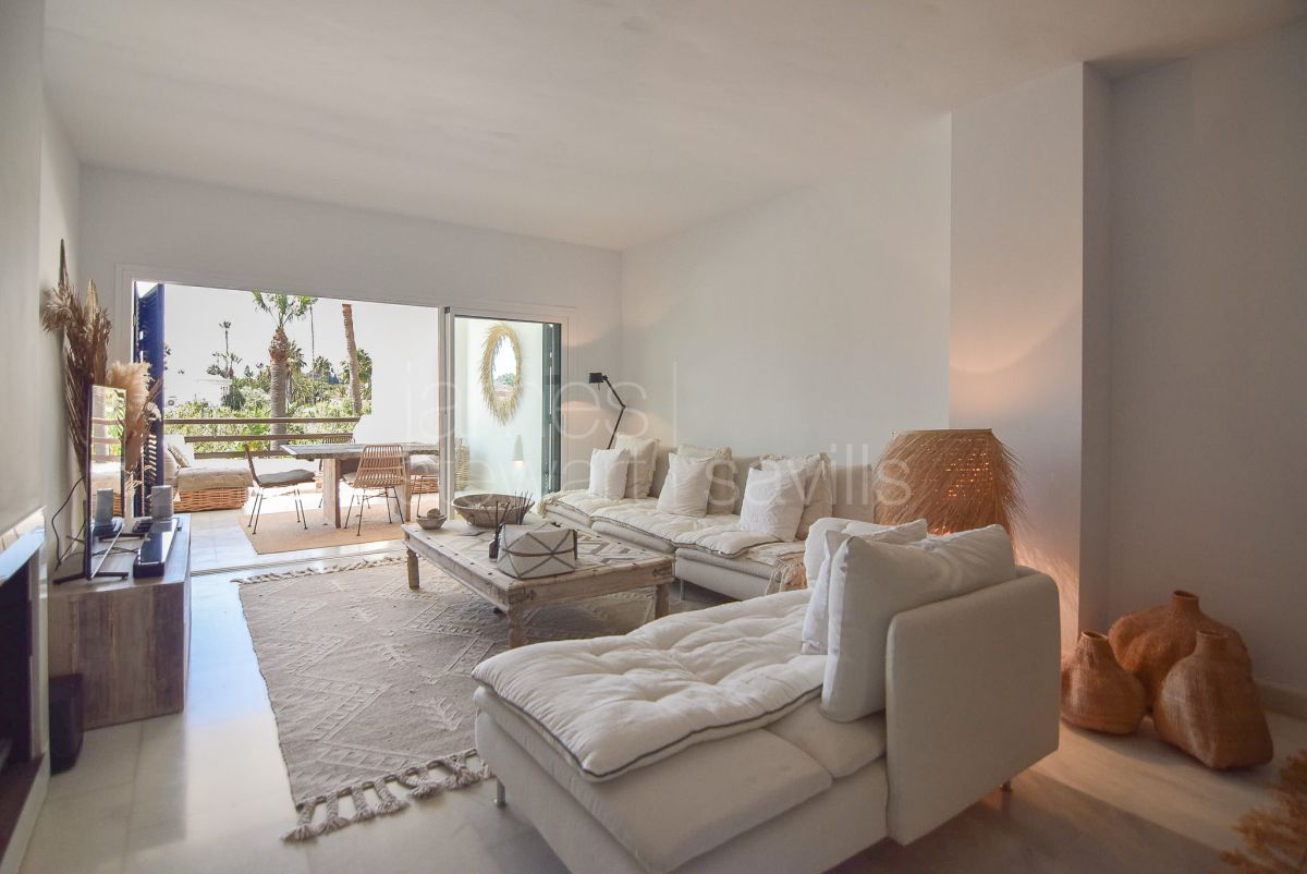 Bright and Beautiful 3-Bedroom Apartment in El Polo, Sotogrande