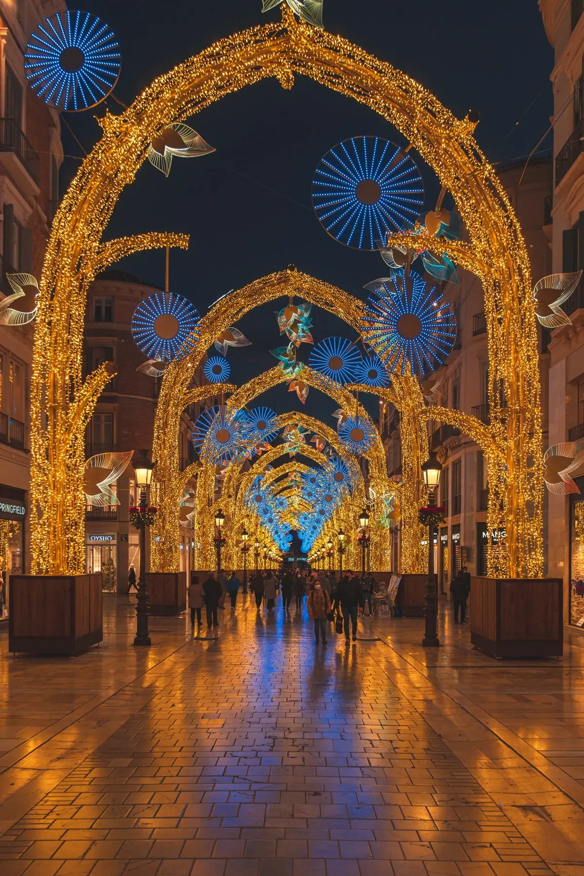 Christmas Lights Málaga 2025: Dates and Light Show Guide