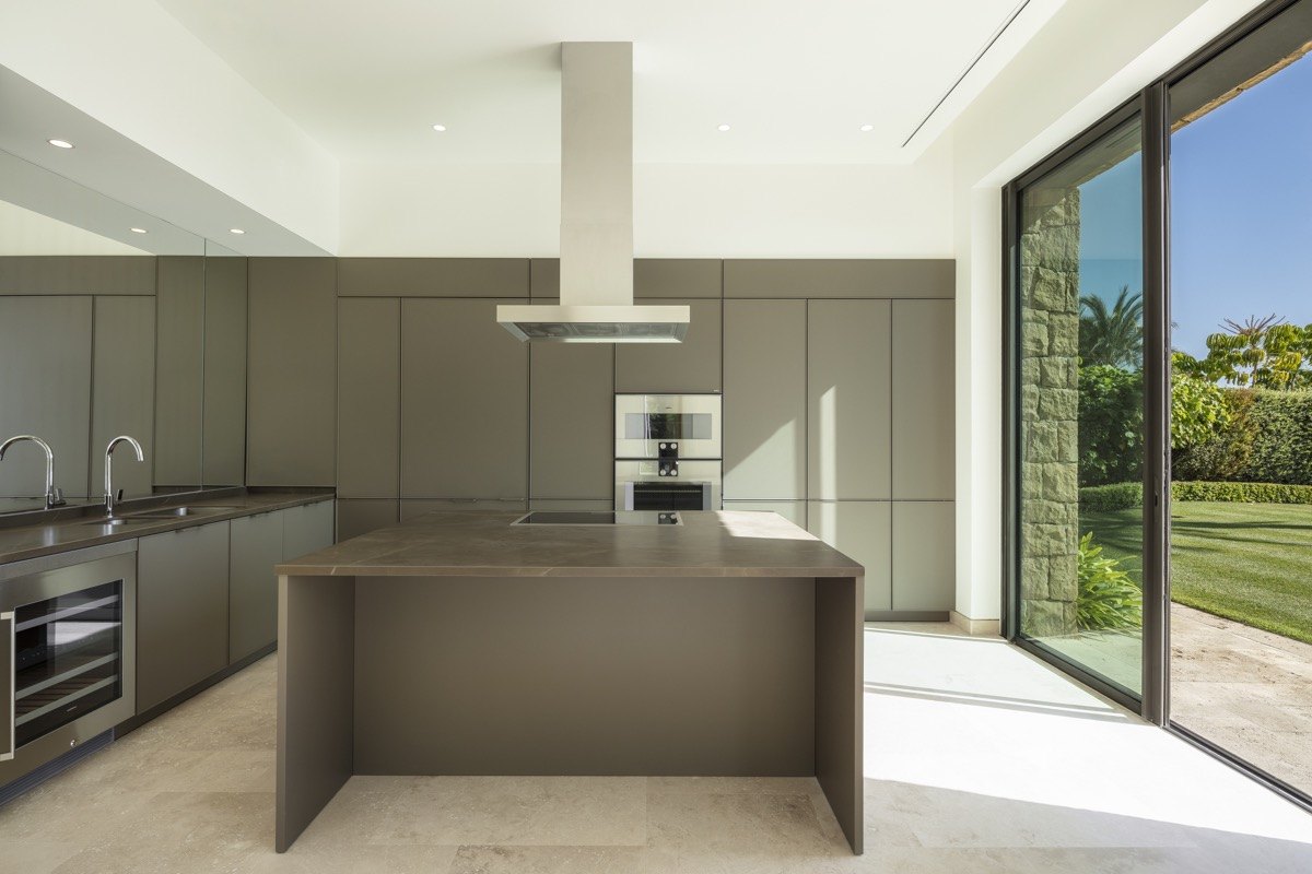 Spectacular villa next to the Casares golf course