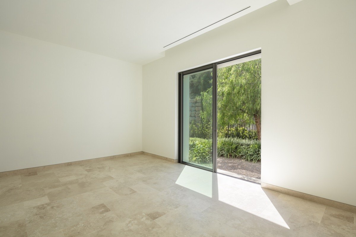 Spectacular villa next to the Casares golf course