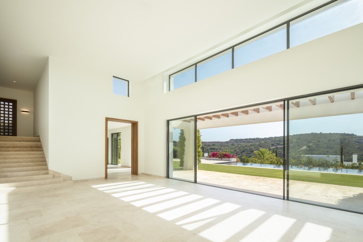 Spectacular villa next to the Casares golf course