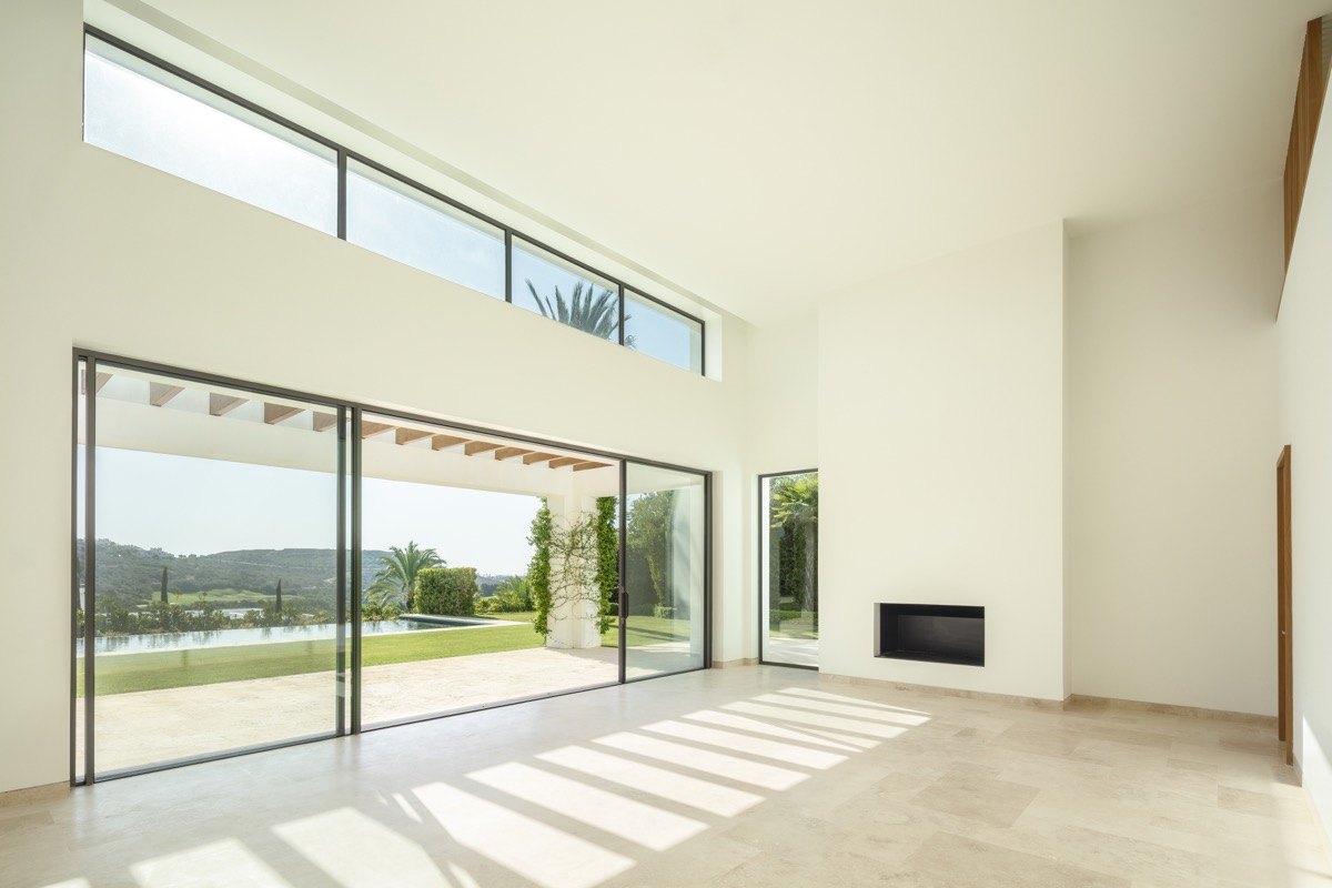 Spectacular villa next to the Casares golf course