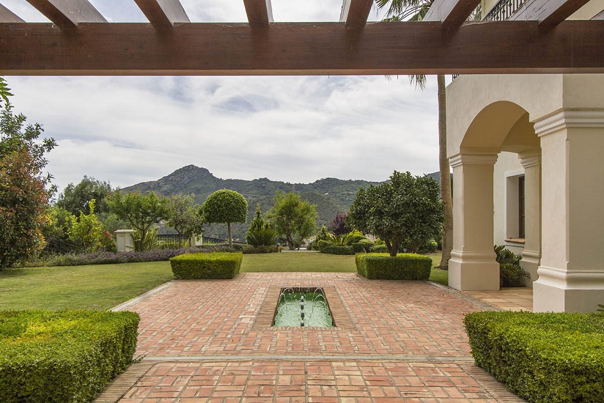 Beautiful Colonial styled Villa in La Zagaleta, Benahavís