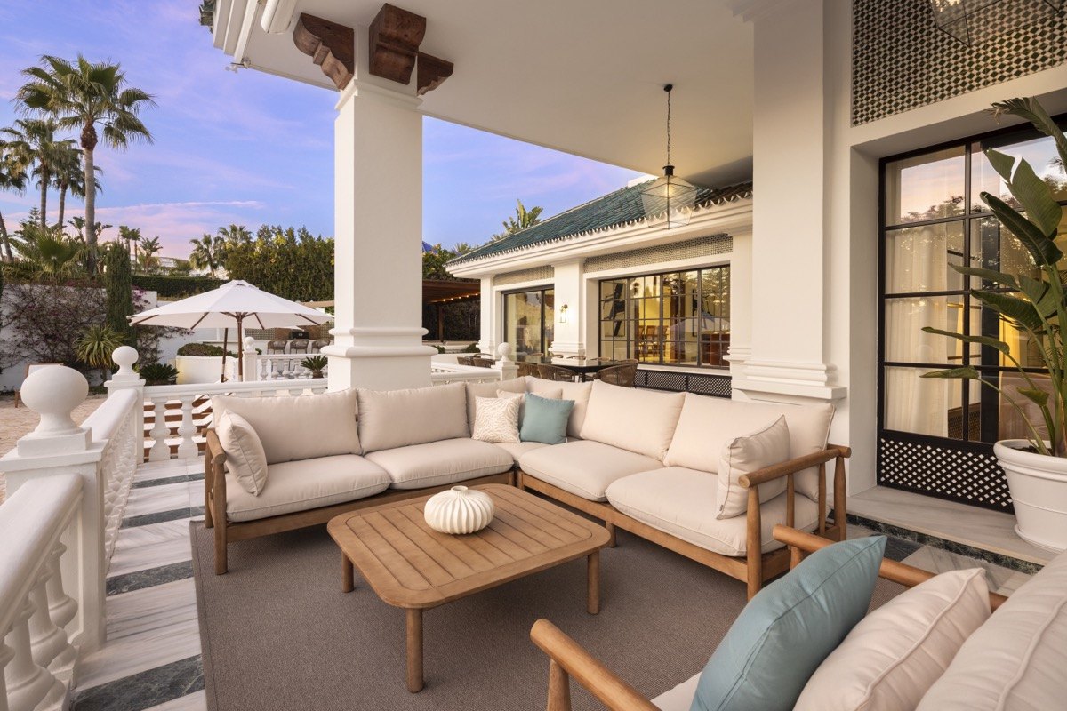 Majestic moorish-style villa with panoramic views and privileged location, Aloha, Nueva Andalucía