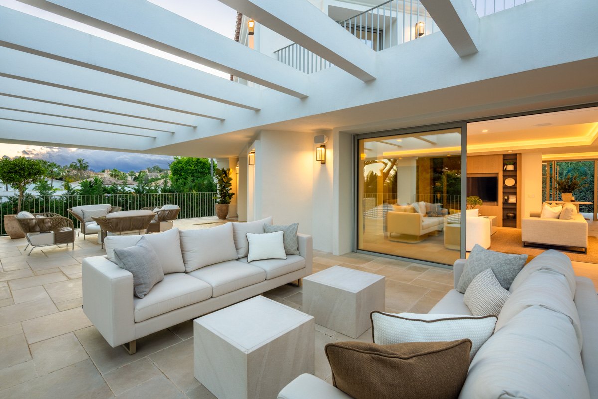 Fascinante villa contemporánea con comodidades excepcionales en Nagüeles, Milla de Oro, Marbella
