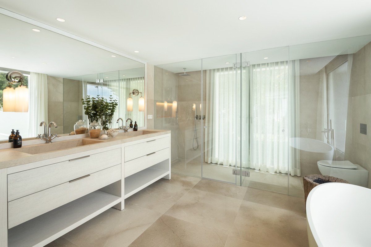 Fascinante villa contemporánea con comodidades excepcionales en Nagüeles, Milla de Oro, Marbella