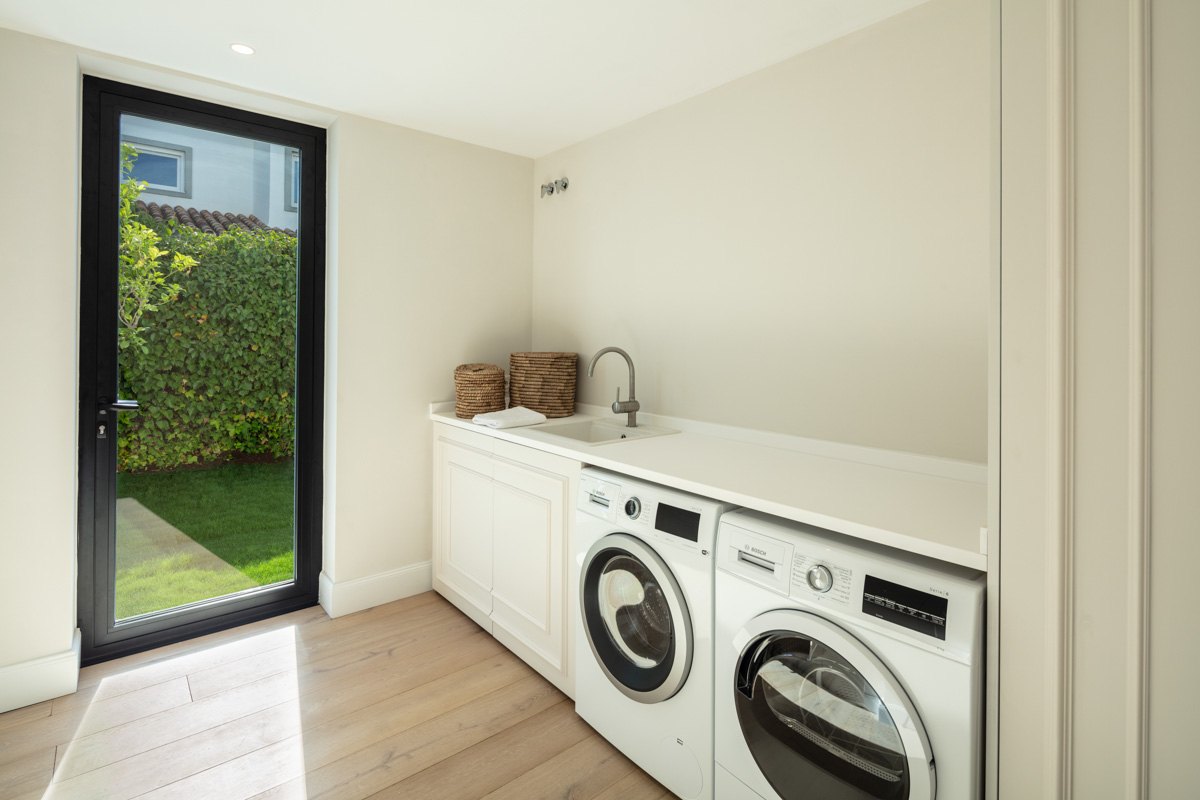 Incredible mediterranean- andalusian style villa in Aloha