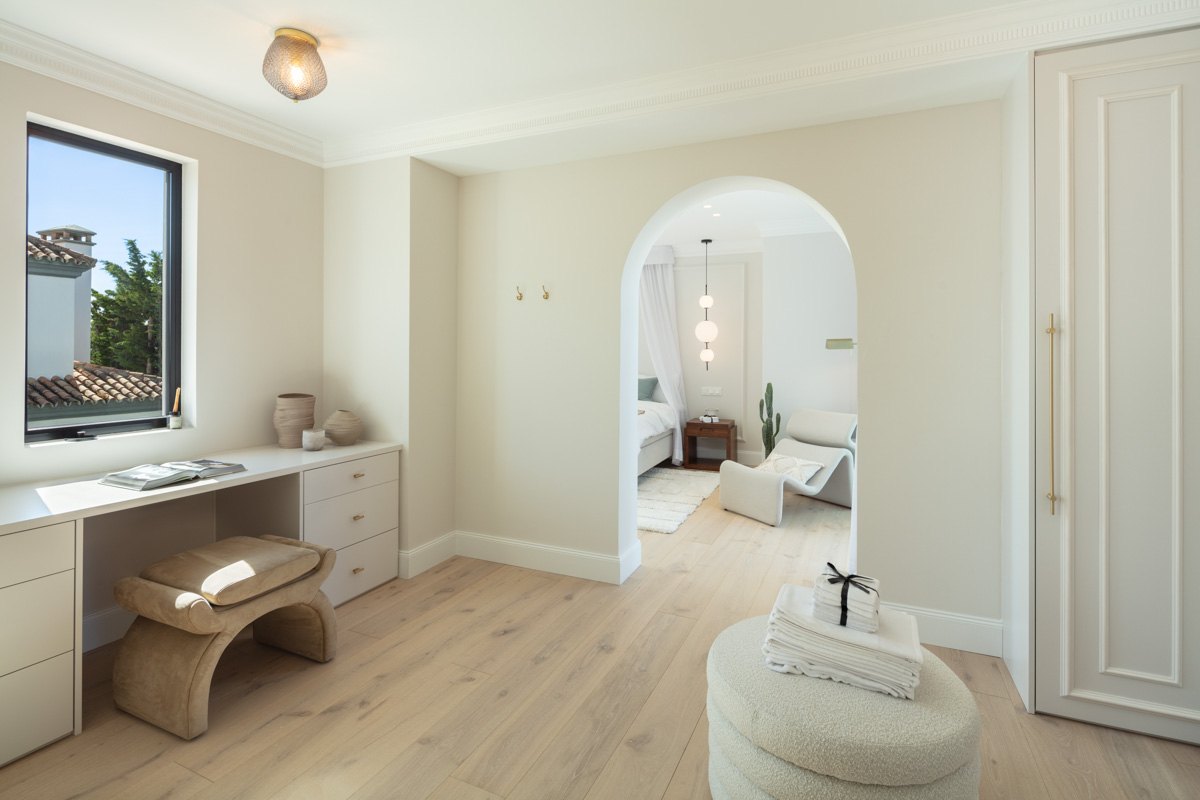 Incredible mediterranean- andalusian style villa in Aloha