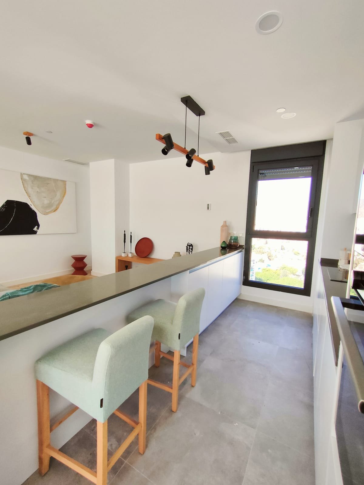 Penthouse in a central tower with impressive urban views, close to Málaga city centre