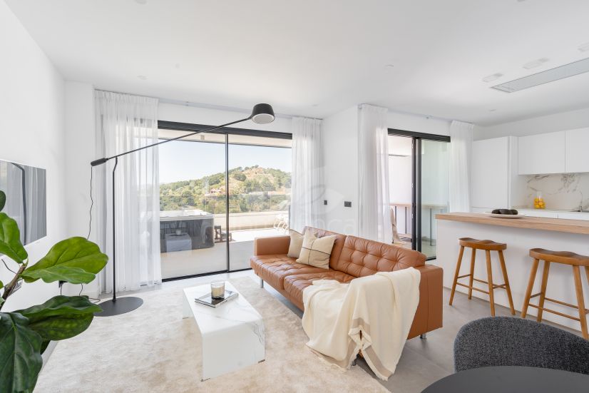 Penthouse in Mirador de Estepona Hills, Estepona