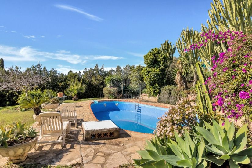 Villa in Atalaya Golf, Estepona