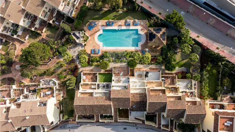 Dom szeregowy w Los Pinos de Aloha, Marbella