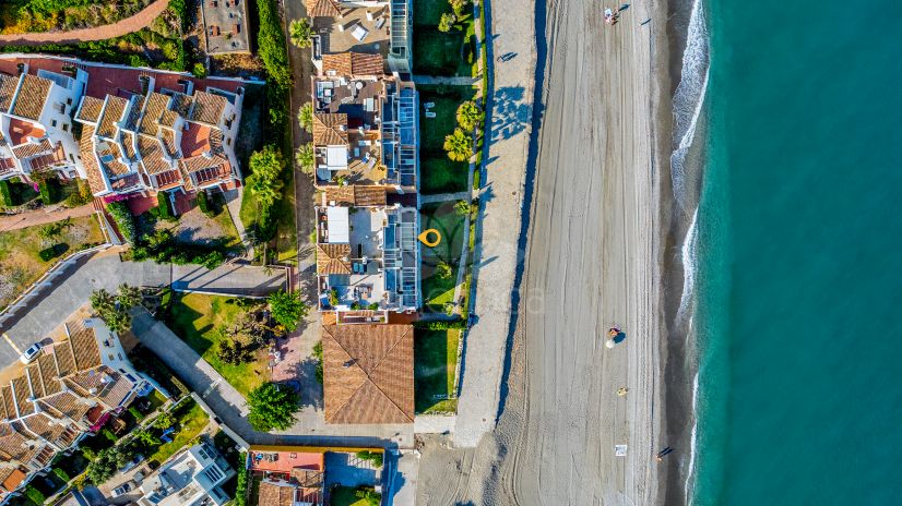 Apartment in Playa del Moral, Estepona