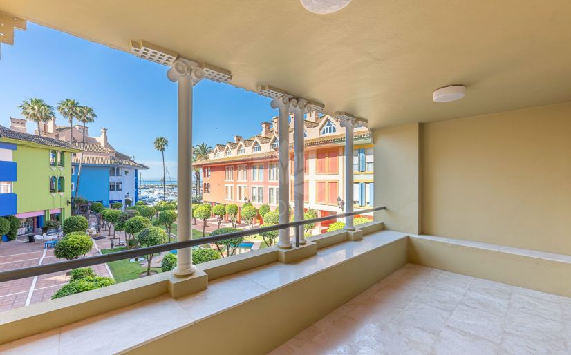 Apartamento en Sotogrande Puerto Deportivo, Sotogrande