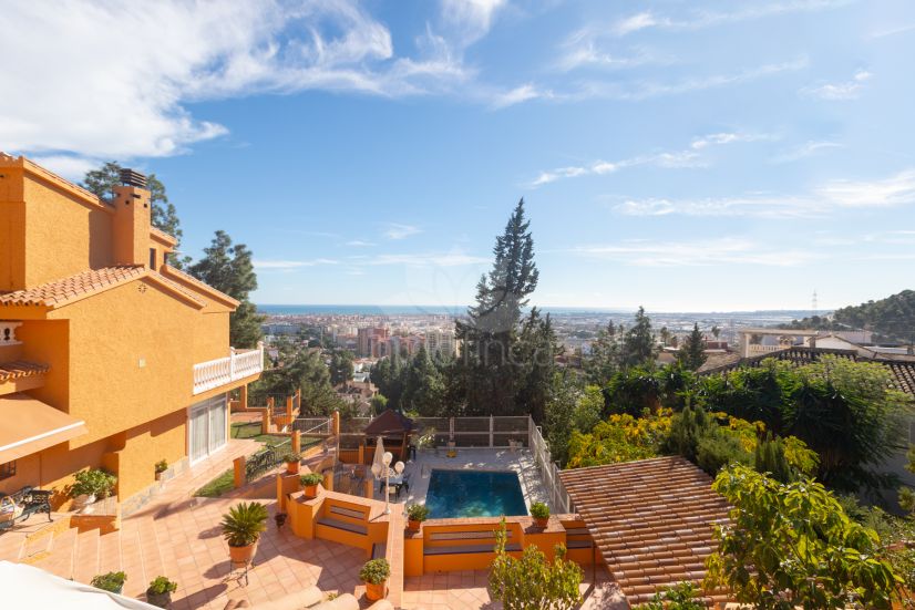 Villa in El Atabal, Malaga