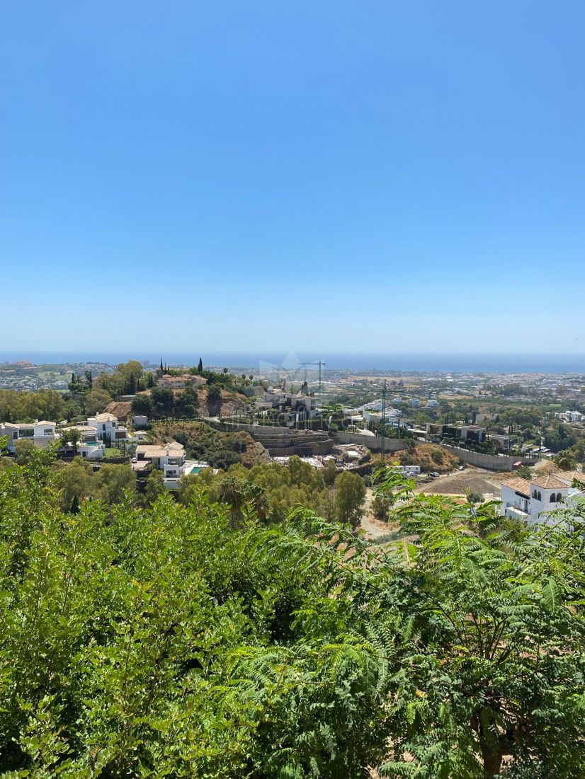 Ground Floor Apartment in Monte Halcones, Benahavis