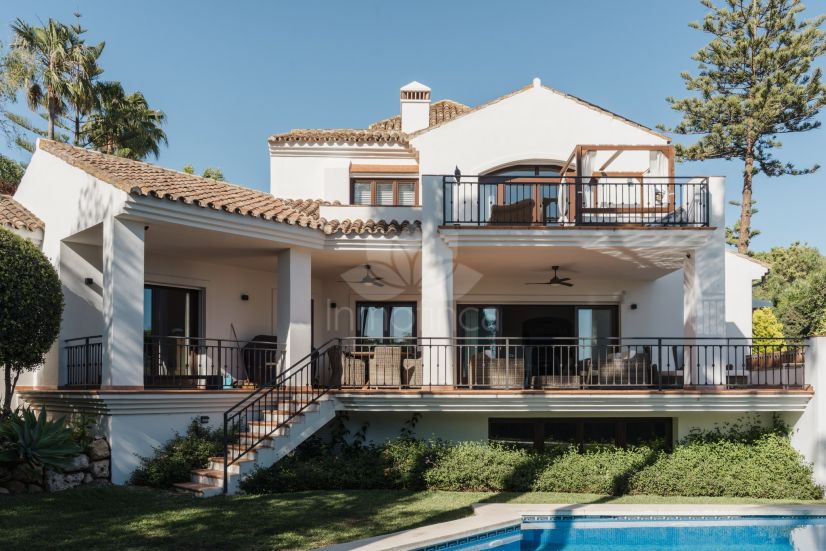 Villa in El Rosario, Marbella