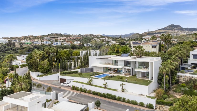 Villa in La Alqueria, Benahavis