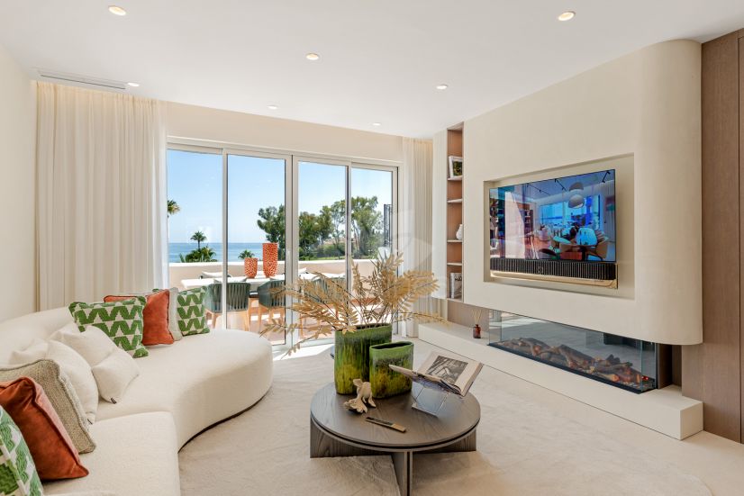 Penthouse in Bahía del Velerín, Estepona