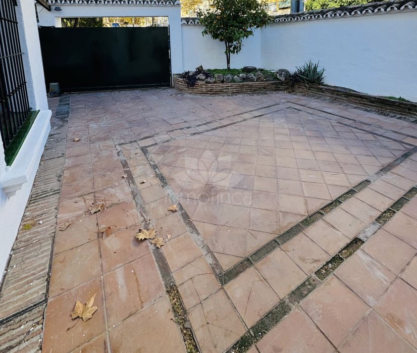 Town House in Huerta Belón, Marbella