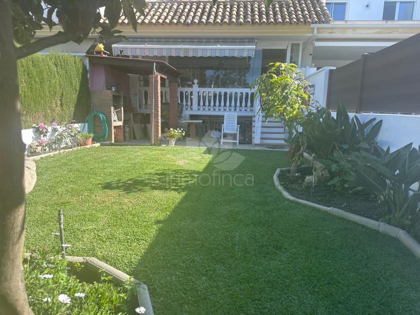 Adosado en Monte Biarritz, Estepona