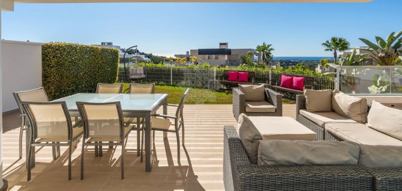 Ground Floor Apartment in Los Arqueros, Benahavis