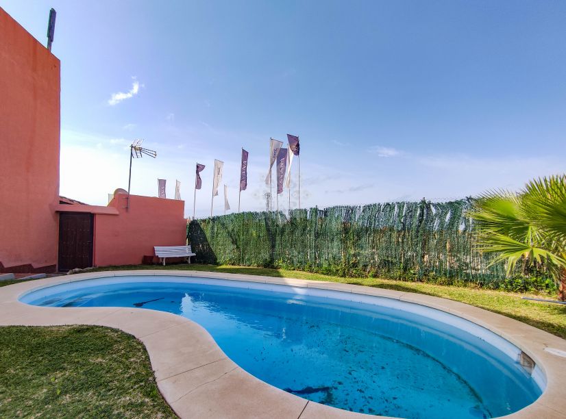 Apartament na parterze w El Padron, Estepona