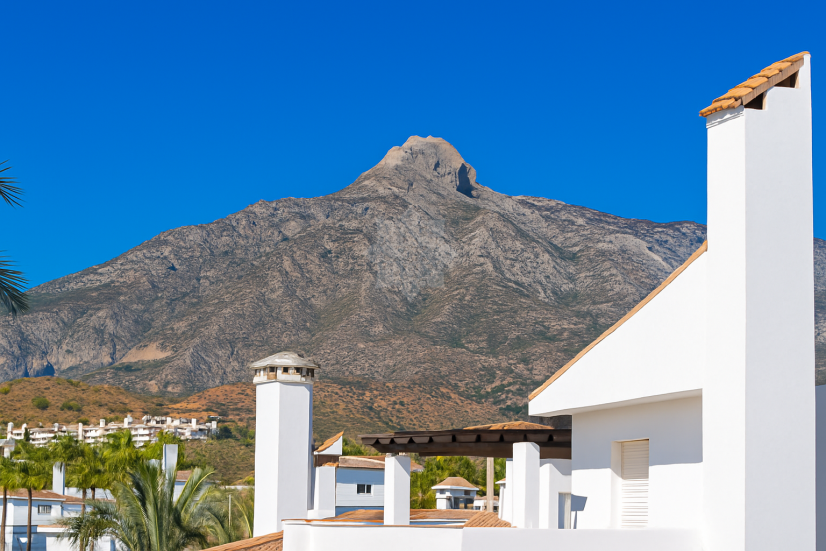Atico Duplex en Los Naranjos de Marbella, Marbella