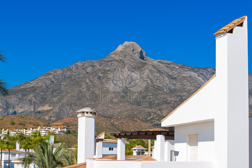 Atico Duplex en Los Naranjos de Marbella, Marbella