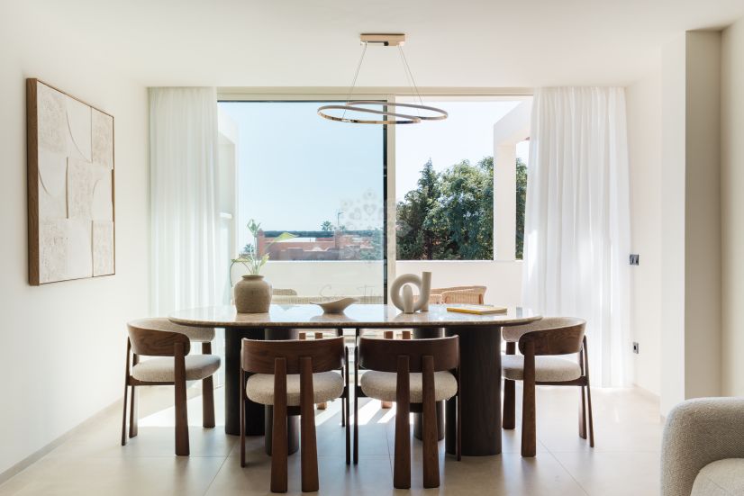Apartment in Nueva Andalucia, Marbella