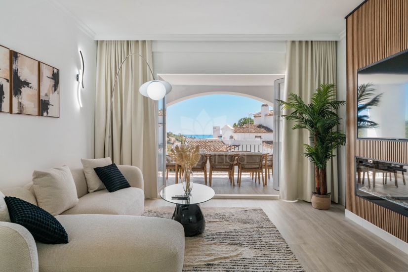 Apartment in Altos de La Quinta, Benahavis